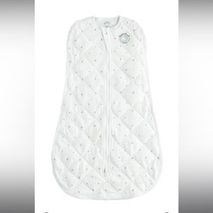 Dreamland Baby weighted sleep swaddle 0-6months